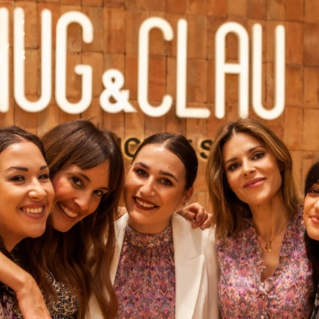 ¡Este viernes Hug&Clau reabre sus puertas en Max Center con descuentos y sorteos de tarjetas regalo!