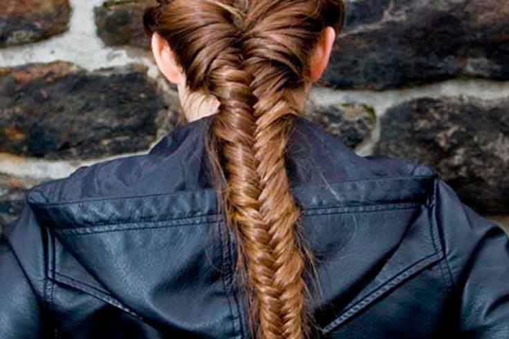 trenza de espiga entre los 10 peinados con trenzas