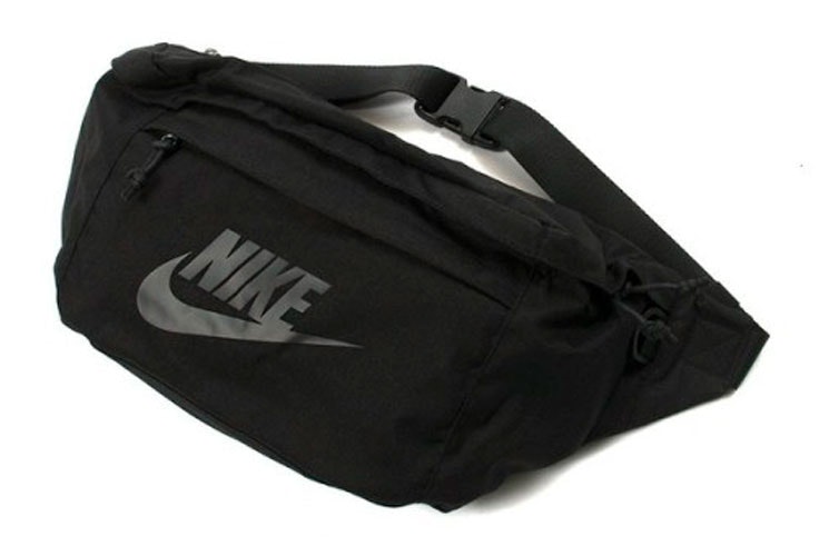 rinonera-negra-nike-base