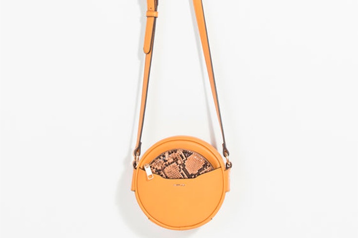 bolso-redondo-amarillo-parfois