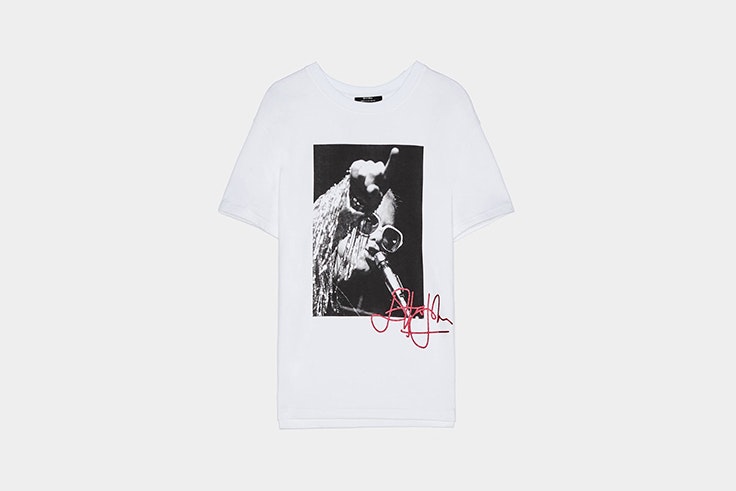 Camiseta básica con imagen de Bershka