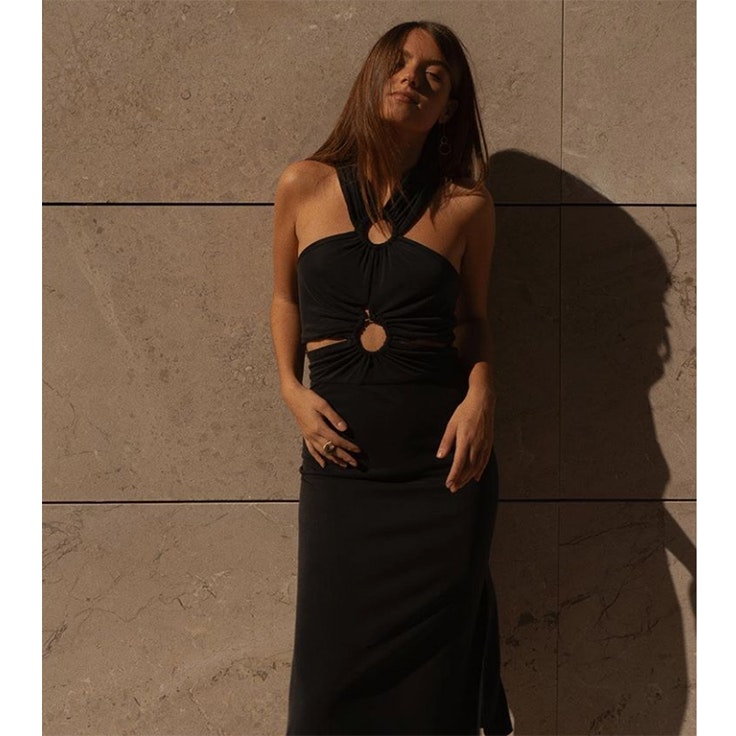 tina-rodriguez-vestido-negro