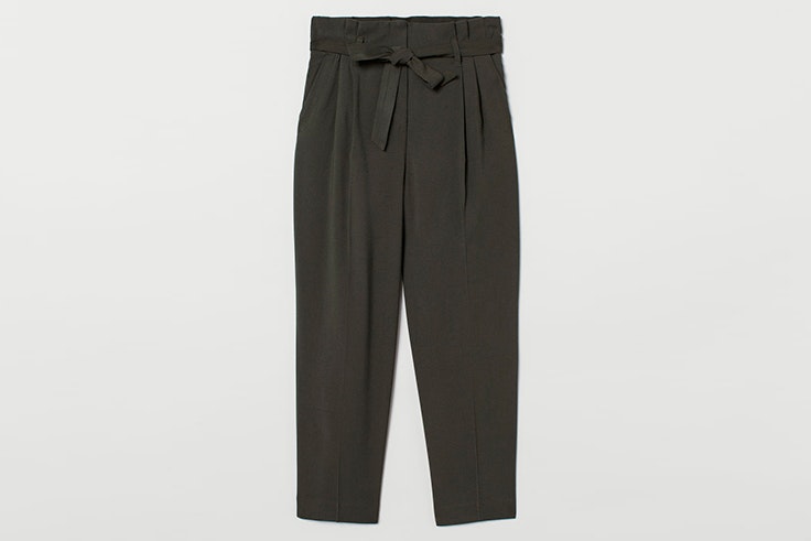 pantalón pinzas cinturón verde militar kaki hm