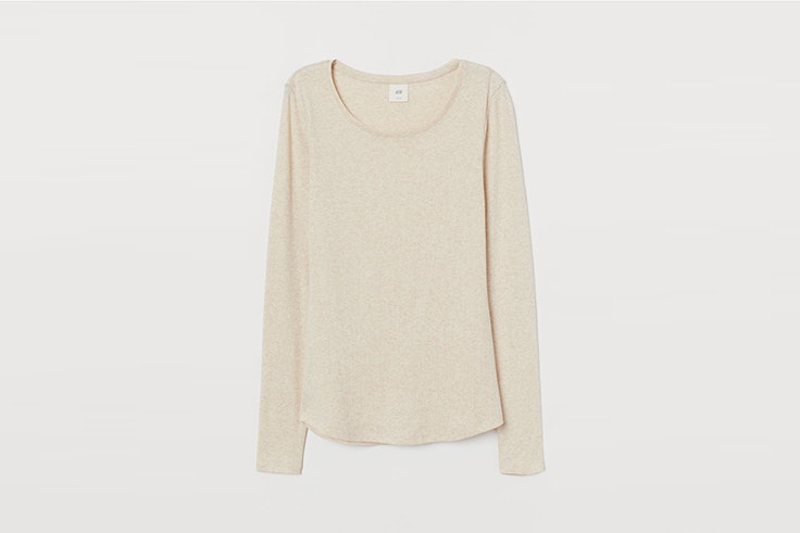 camiseta manga larga color beige de HyM Olga Sicilia
