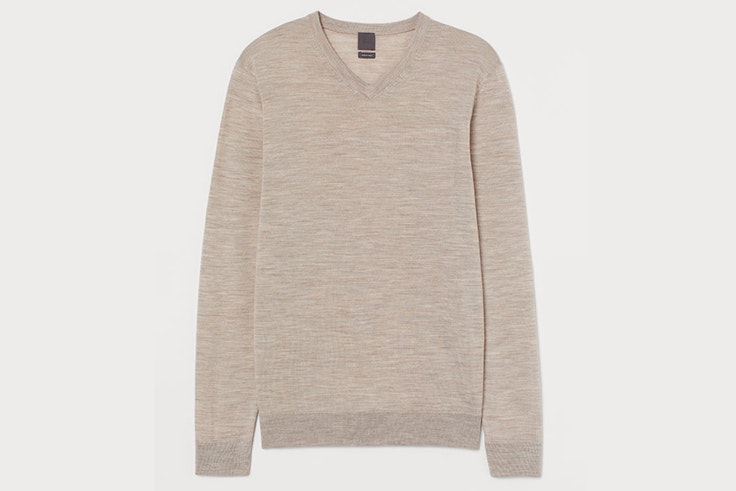 Jersey beige con escote de pico de H&M