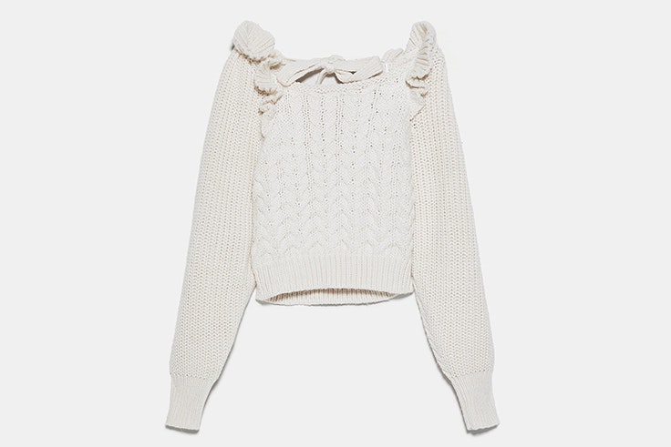 Jersey beige con detalle de volantes de Zara