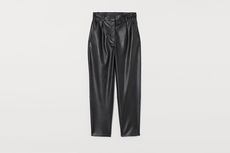 pantalon en piel sintetica negro de hym Pernille Teisbaek