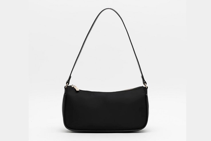 Bolso baguette en color negro de Misako