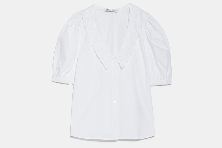 zara nueva coleccion Camisa de escote pico con solapa bordada a tono