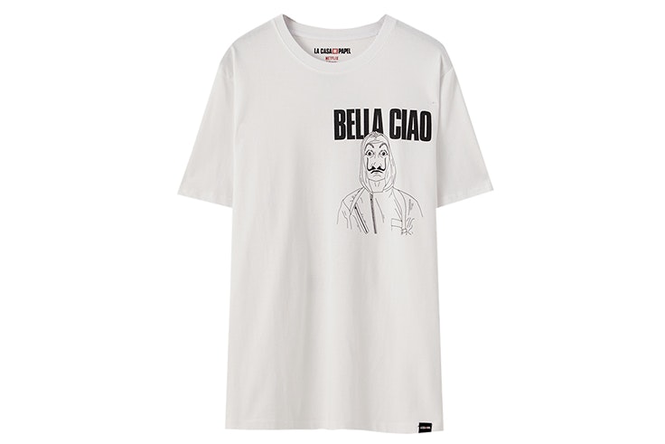 Camiseta "Bella Ciao" blanca de manga corta pull and bear la casa de papel