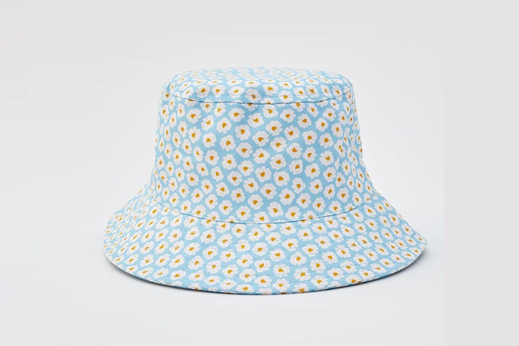 Bucket hat con estampado de flores de Pull & Bear