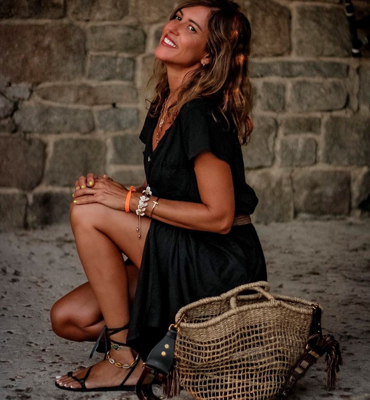 Mytenida con accesorios de rafia