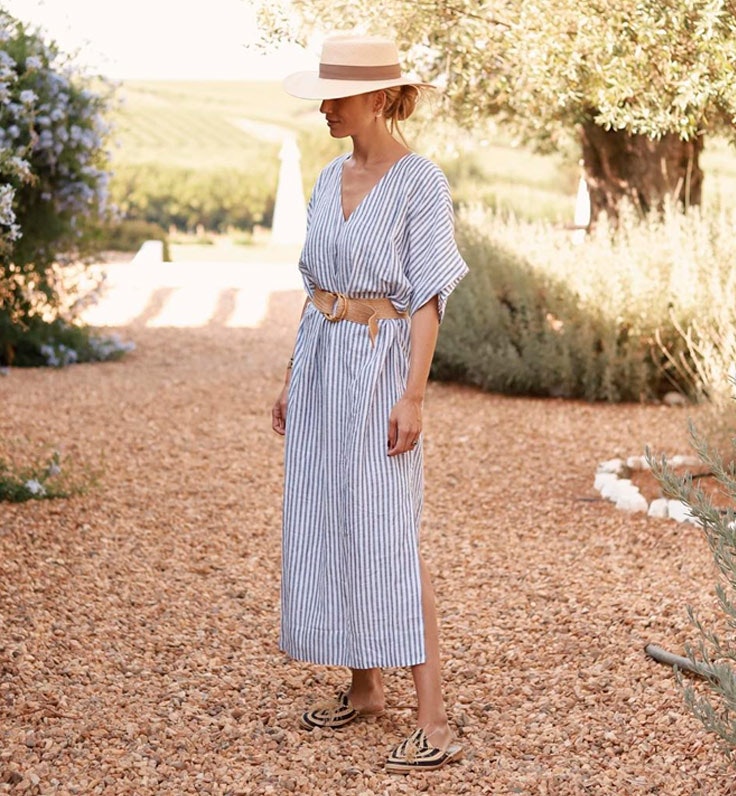 Carmen de la Puerta con vestido estilo caftán