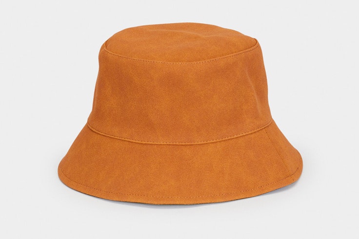 Prendas y accesorios del verano 2020: bucket hat