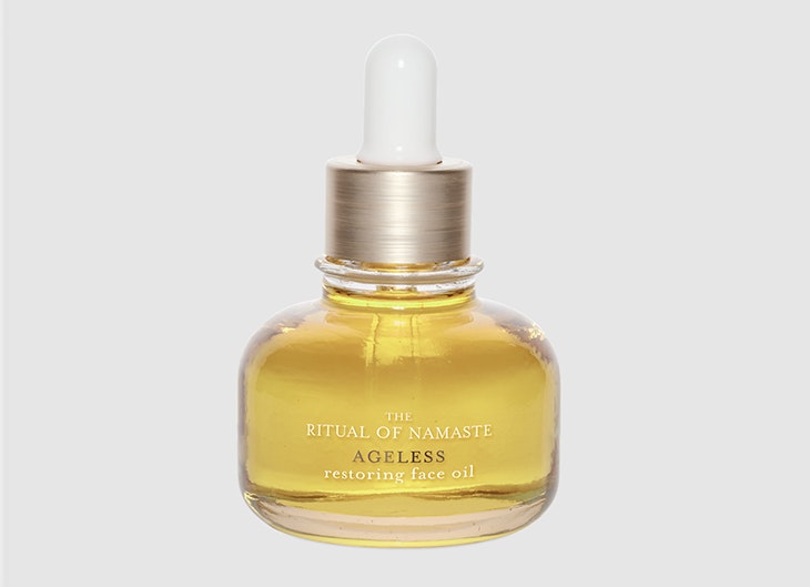 cuidar tu piel por la noche Restoring Face Oil de Rituals