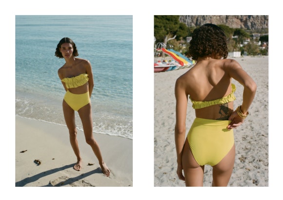 Bañador bandeau con volantes de Zara