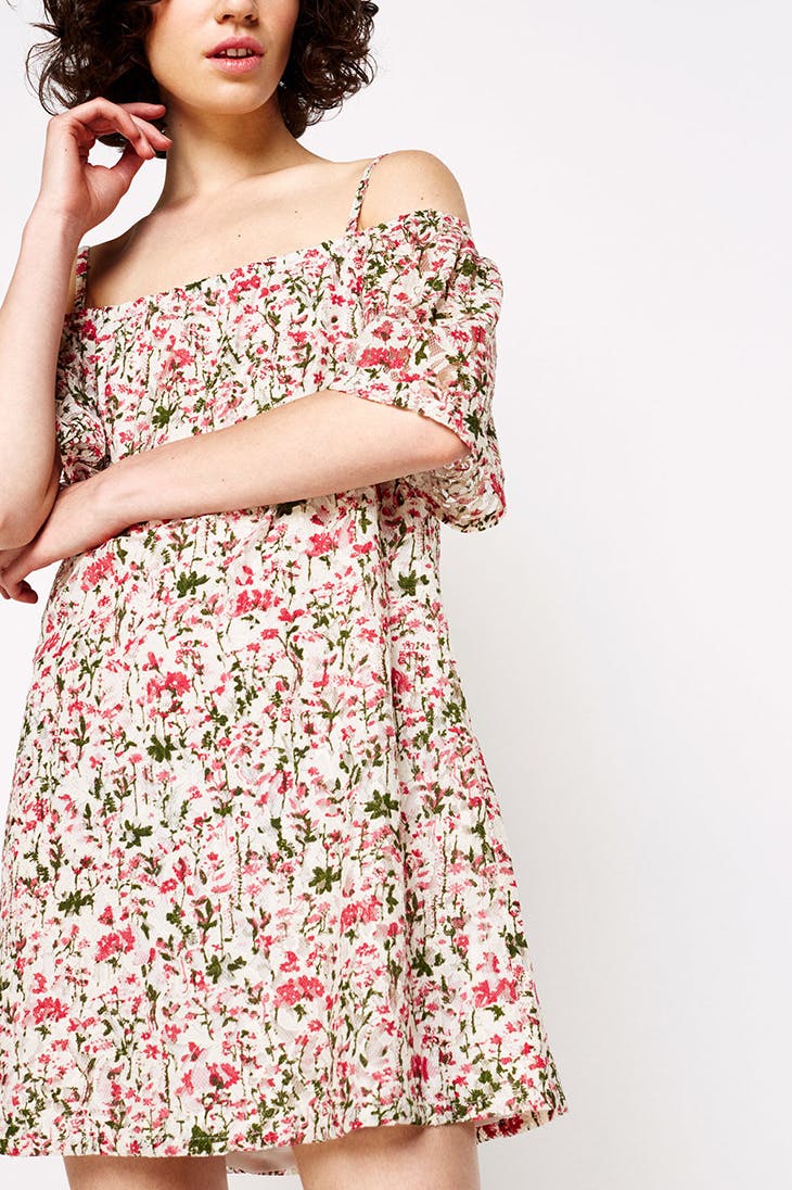 Vestidos largos vs cortos: imprescindibles este verano