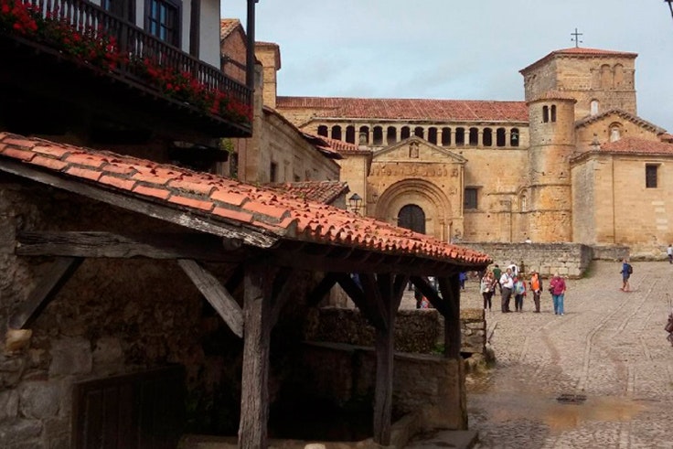 Santillana del mar, Cantabria, turismo, iglesi