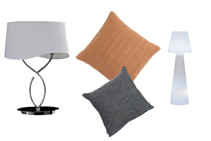 Lámpara de Leroy Merlín (49,95 €) / Cojín marrón de Zara Home (19,99 €) / Cojín gris de Leroy Merlín (10,95 €) / Lámpara de pie de Leroy Merlín (299,00 €).
