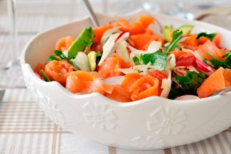 Ensalada de pomelo y salmón ahumado