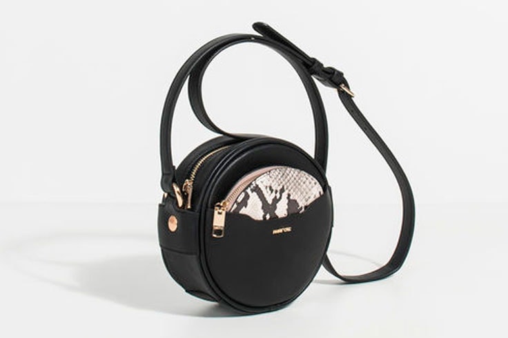 bolso-redondo-estampado-serpiente-parfois