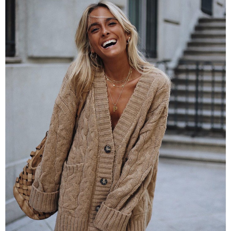 paula-arguelles-chaqueta-de-punto-beige
