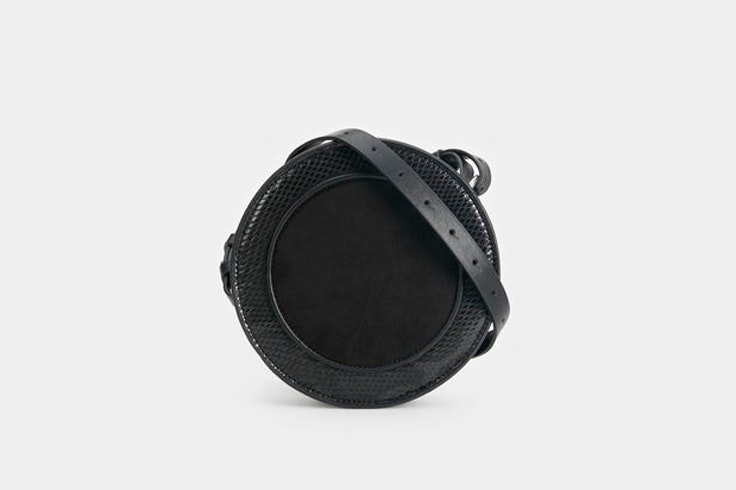 bolso-negro-redondo-parfois