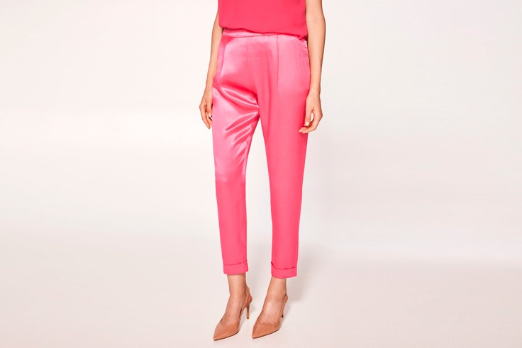 pantalon-rosa-saten-cortefiel