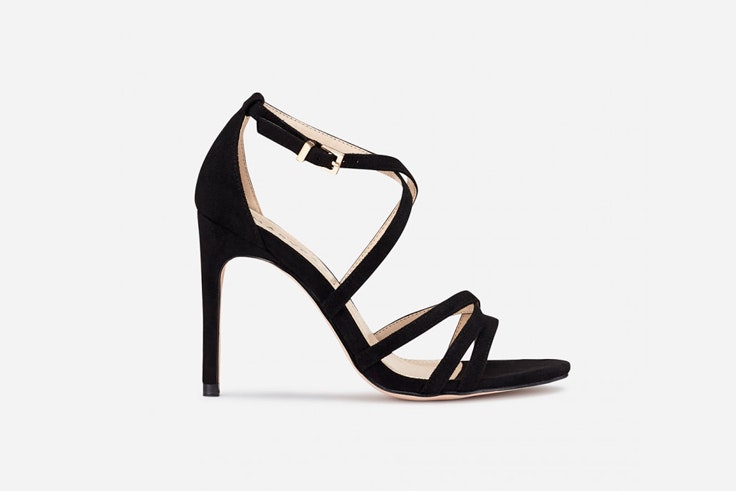 sandalia-tacon-negro-ante-marypaz