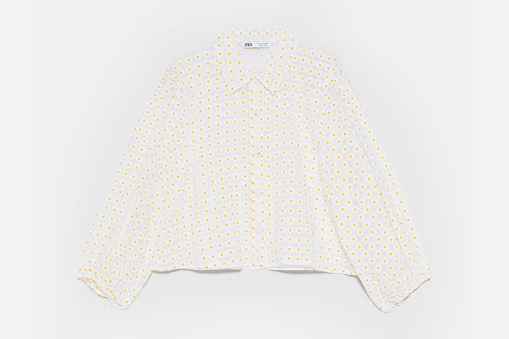 prenda-viral-blusa-organza-flores-zara-influencer-estilo-de-producto