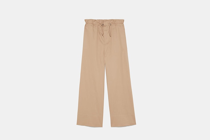pantalon color beige de zara
