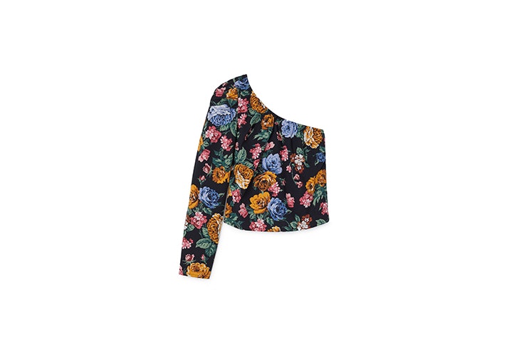 top stradivarius escote asimétrico