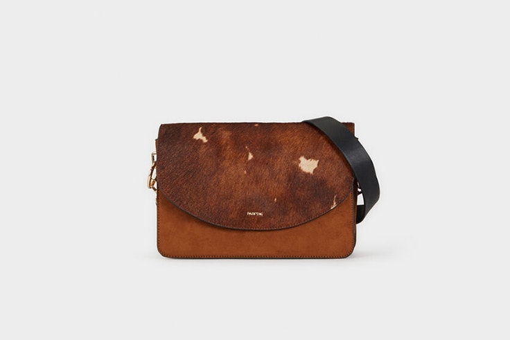 bolso estampado animal efecto vaca Parfois Cris Pérez