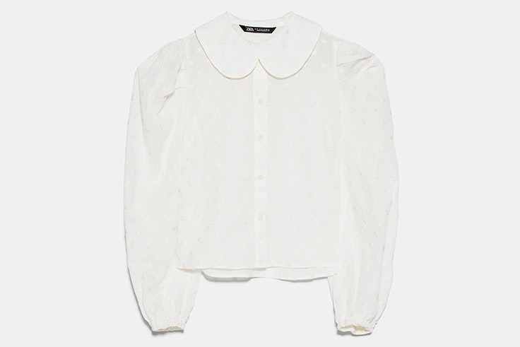 Blusa de cuello bobo con detalle de lunares bordados zara