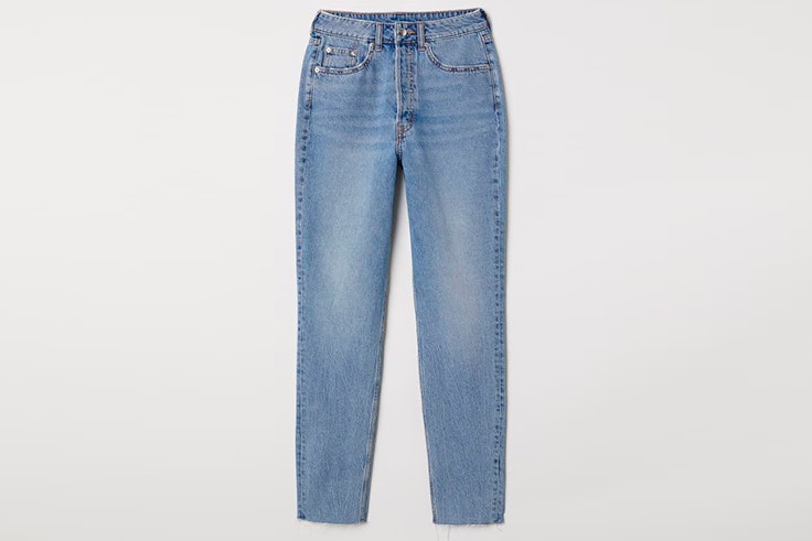 Pantalón vaquero con bajo deshilachado de H&M
