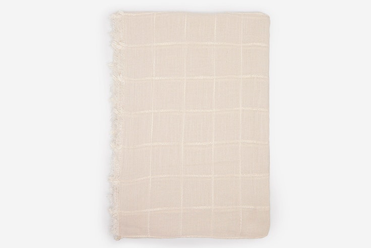 Pañuelo en color beige de Springfield