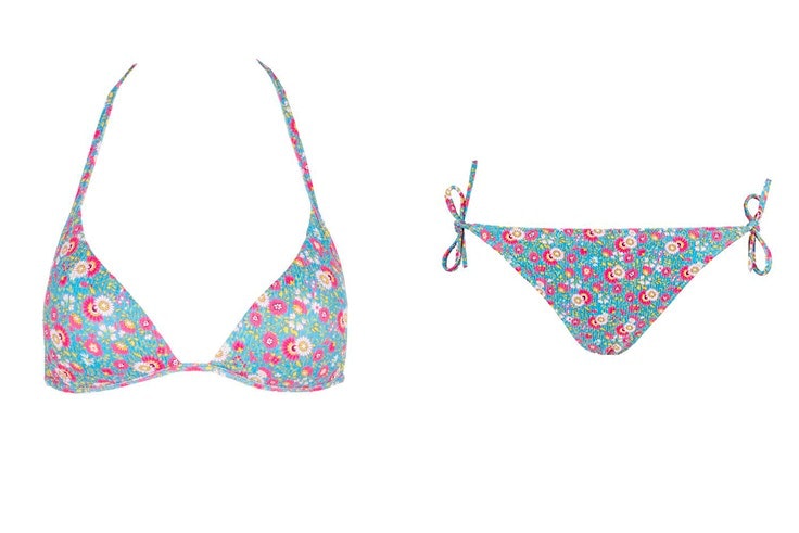 Bikini con estampado de flores de Calzedonia tendencias para verano