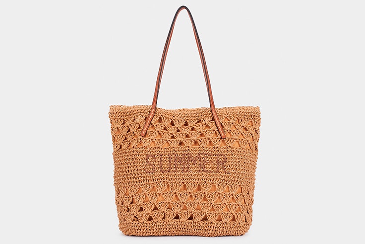 Bolso de rafia con grabado de la palabra "summer" de Parfois