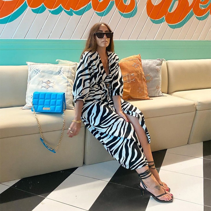 laura eguizabal vestido estampado de cebra
