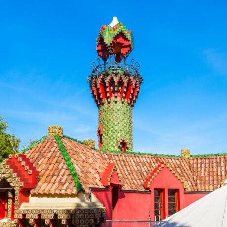 Descubre la joya oculta de Cantabria, El Capricho de Gaudí