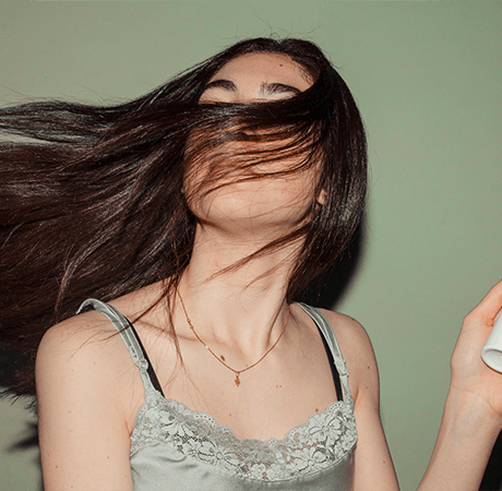 5 cuidados com a pele e cabelo que deve ter no verão