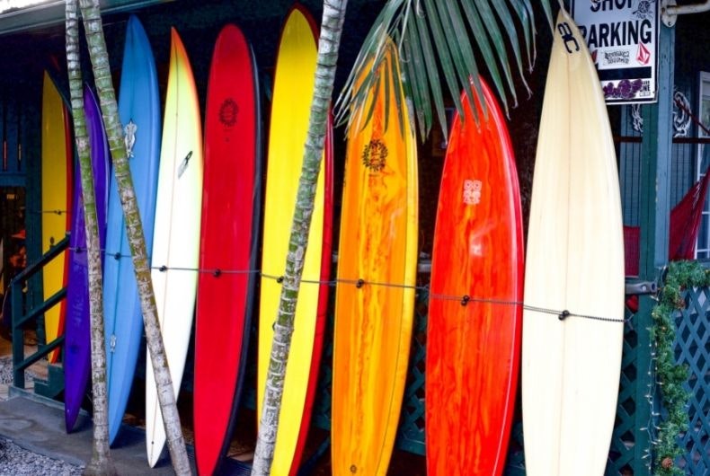 El equipamiento básico para empezar a practicar surf