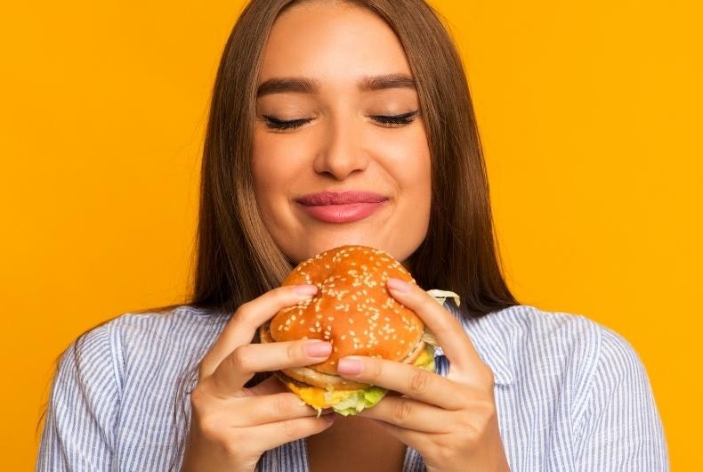 Ven y celebra el día de la hamburguesa en Área Sur