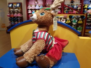 Kuscheltier von Build-a-bear als geschenkideen im ALEXA BERLIN