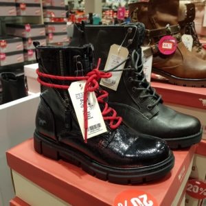 Combat Boots von Street Shoes // Winterstiefel im ALEXA Berlin