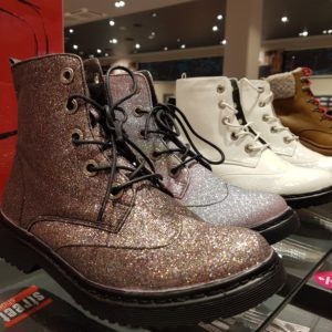 Glitzer Boots von Street Shoes // Winterstiefel im ALEXA Berlin