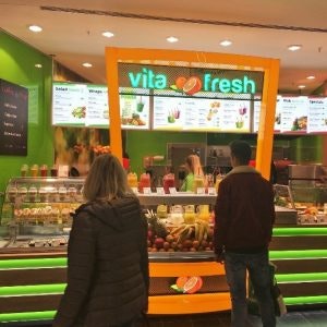 Superfoods bei Vitafresh im ALEXA Berlin