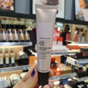 Skin Care Routine im ALEXA Berlin, Primer von The Body Shop